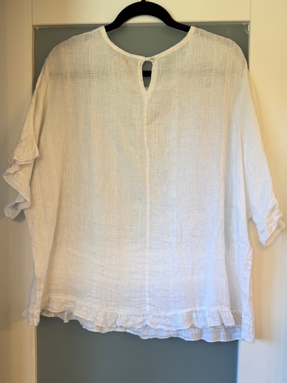 Lina Tomei White Linen Top - Picture 2 of 6